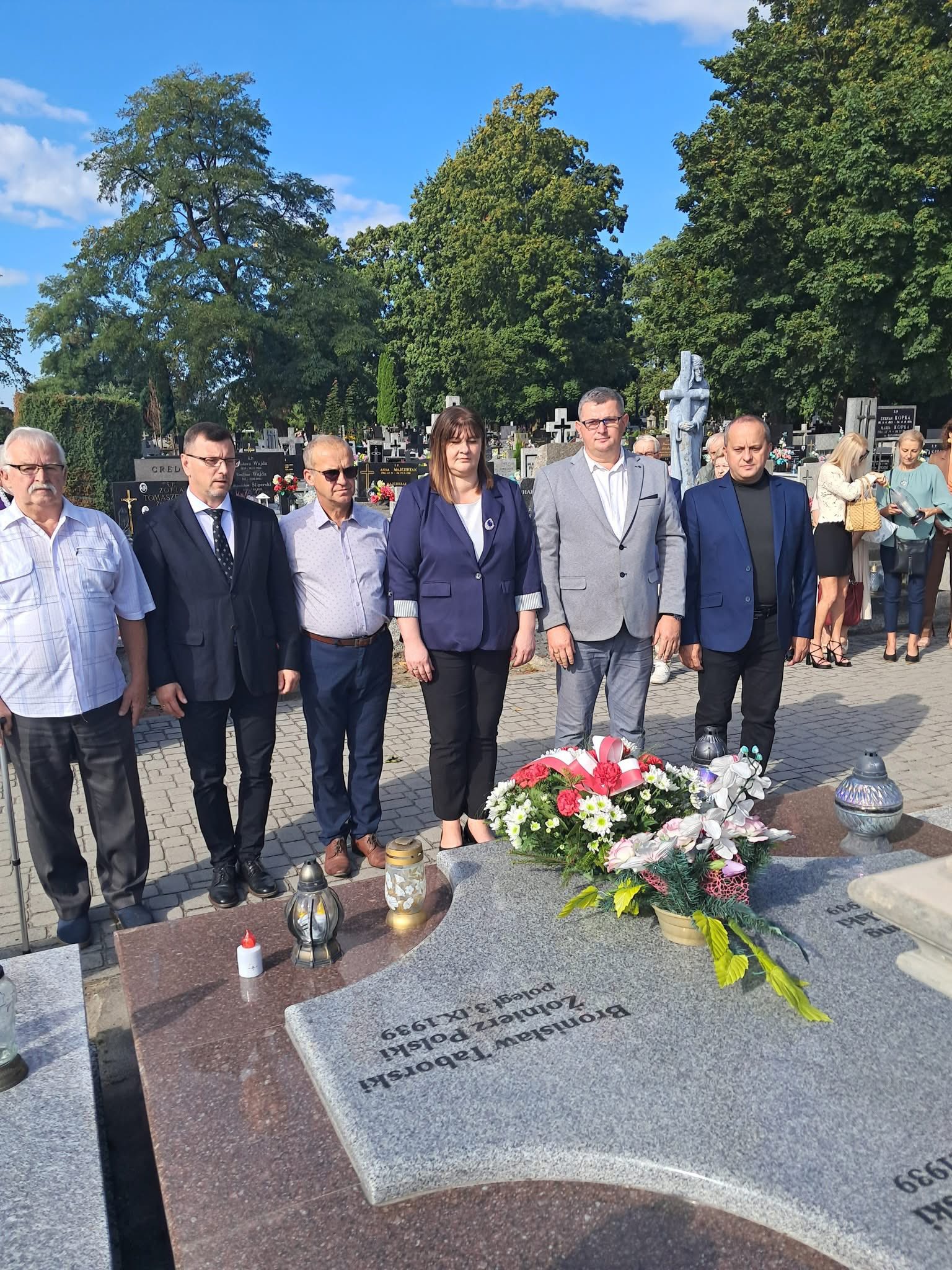 Pamięć o ofiarach bombardowania Kłomnic